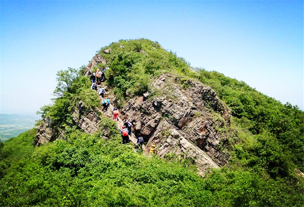 句容高骊山图片